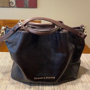 Dooney & Bourke Large Barlow Bag